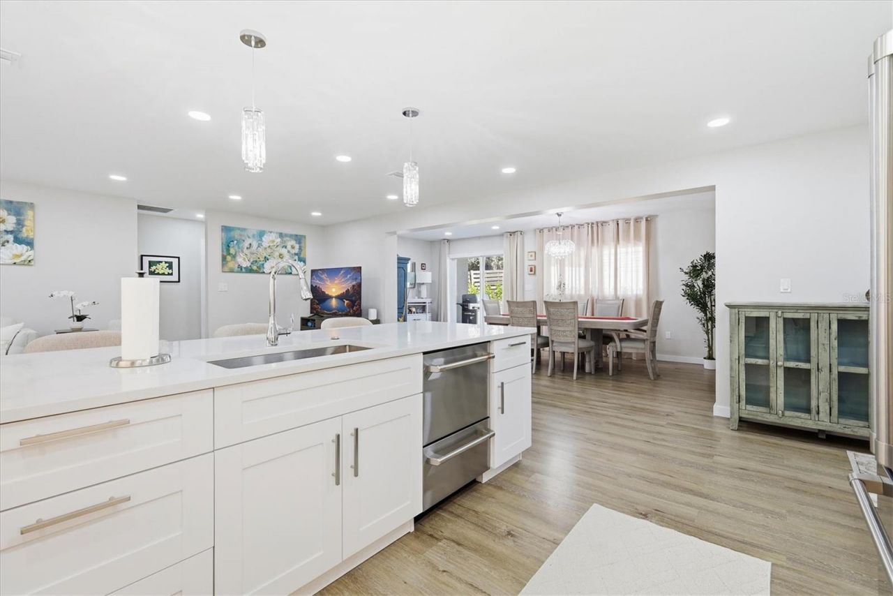 5247 Carmilfra Drive, Sarasota, FL 34231 Photo