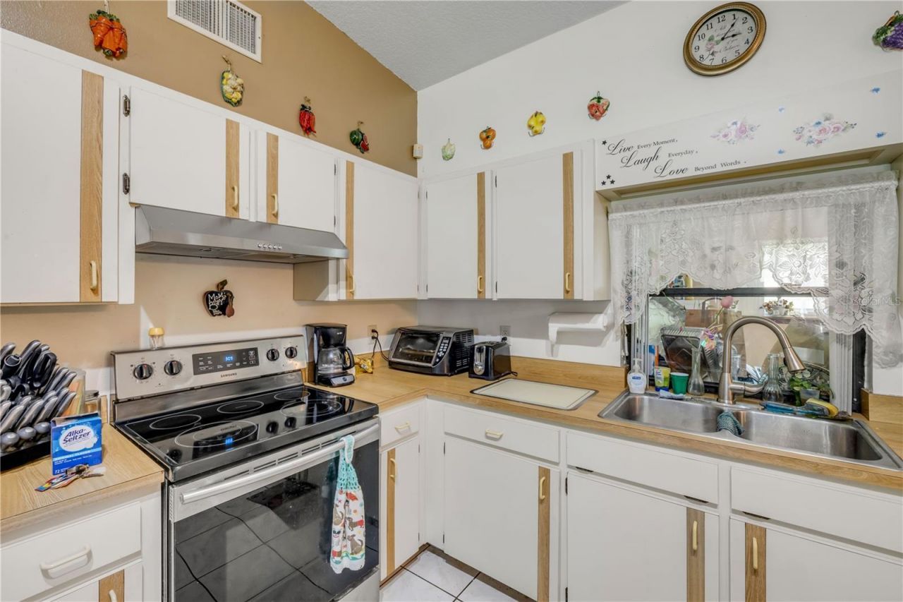 2430 Unity Tree Drive, Edgewater, FL 32141 Photo