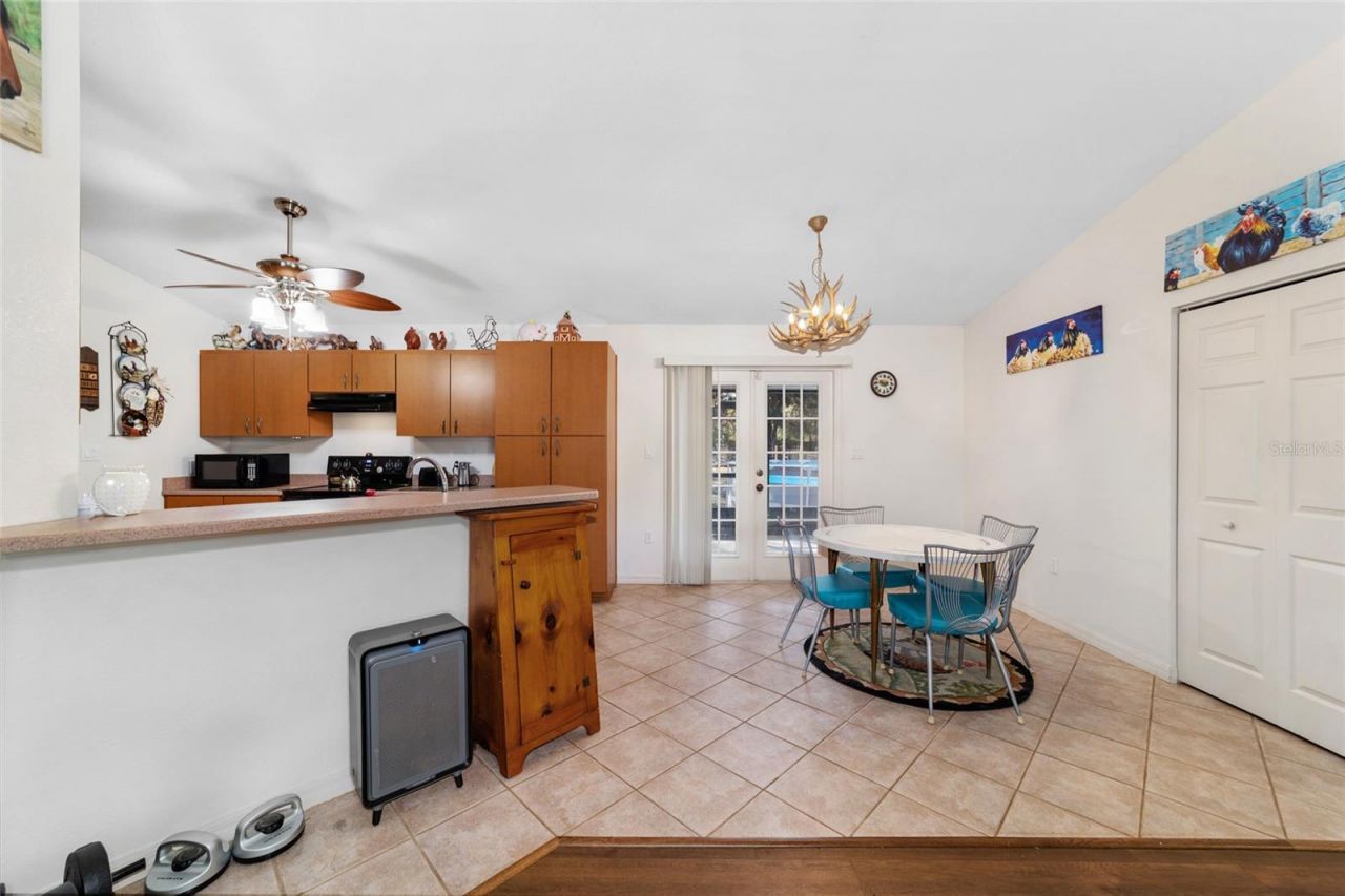 1572 N Highway 314a, Silver Springs, FL 34488 Photo