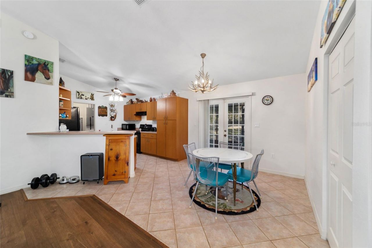 1572 N Highway 314a, Silver Springs, FL 34488 Photo