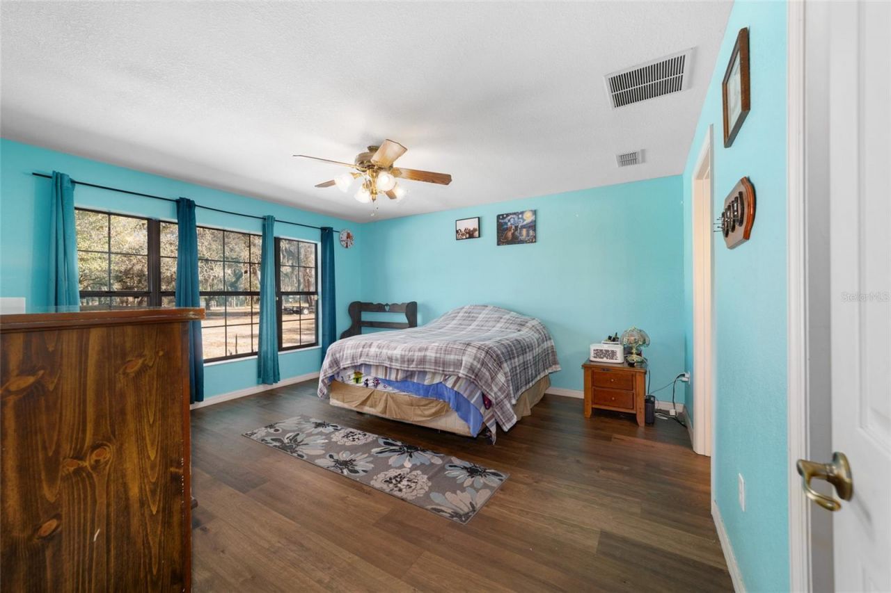 1572 N Highway 314a, Silver Springs, FL 34488 Photo