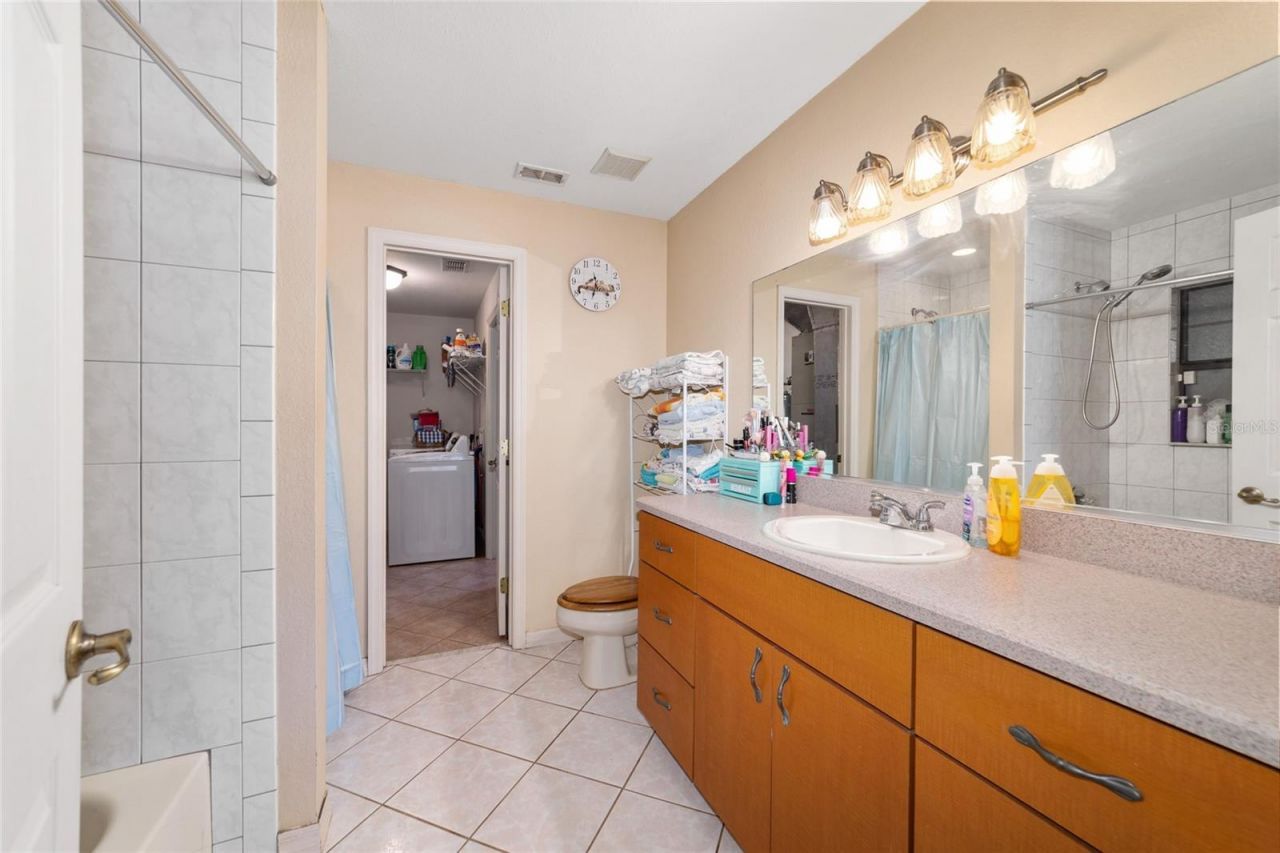 1572 N Highway 314a, Silver Springs, FL 34488 Photo