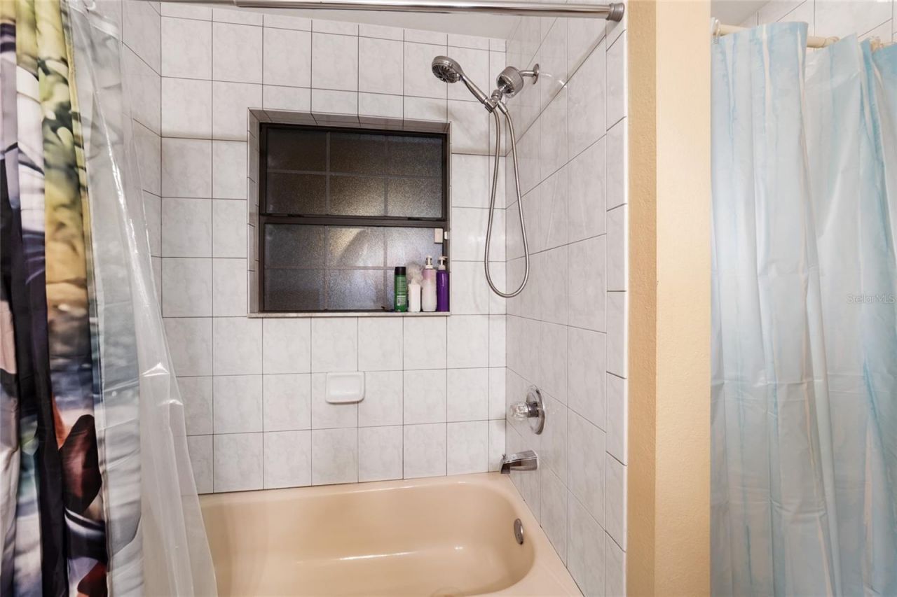 1572 N Highway 314a, Silver Springs, FL 34488 Photo