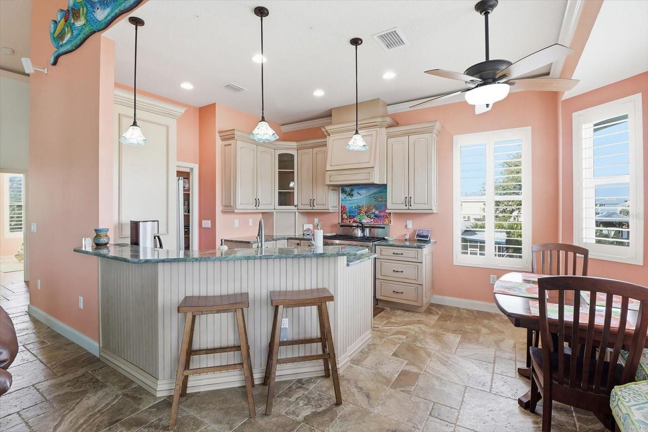 2571 N Seneca Point, Crystal River, FL 34429 Photo