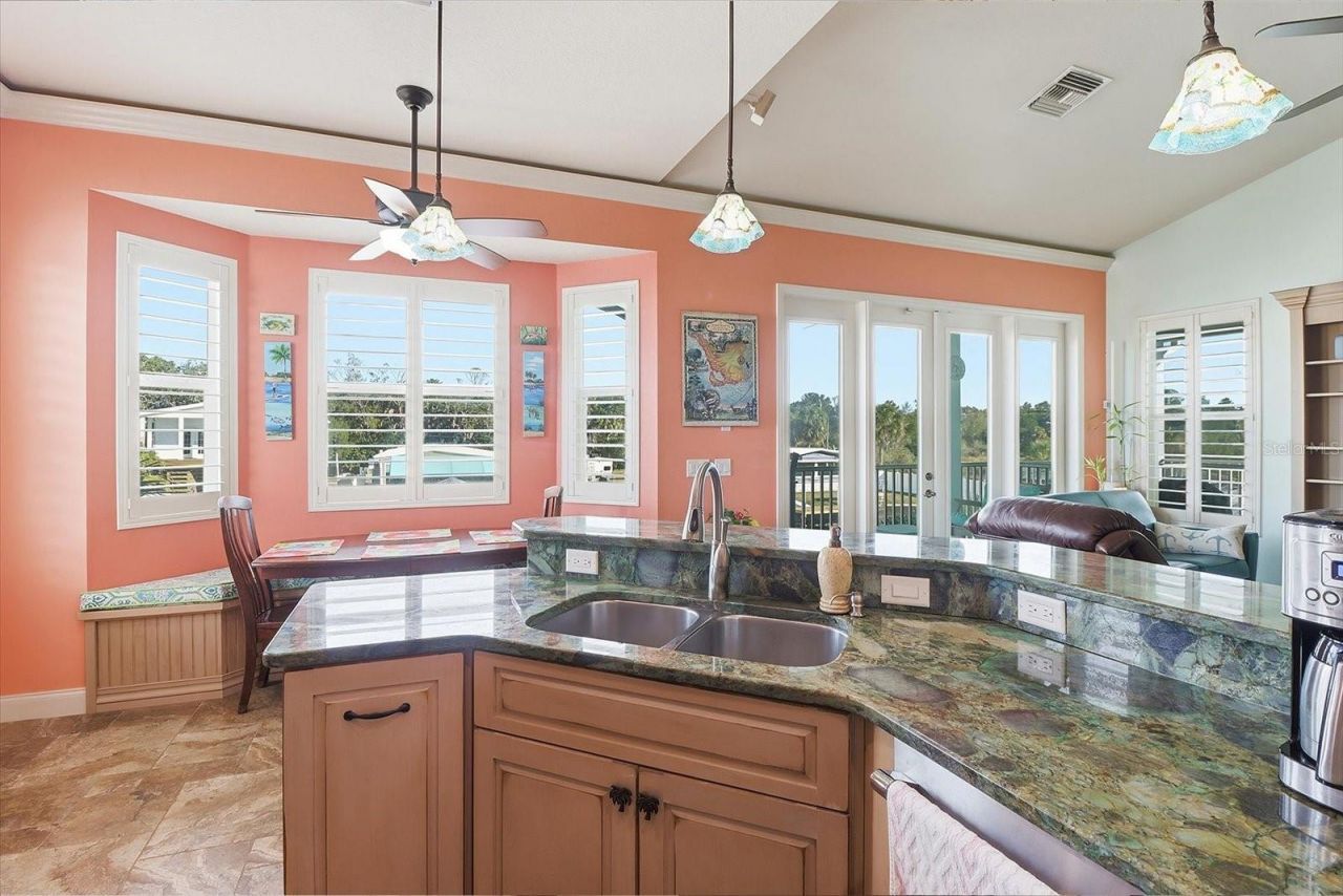 2571 N Seneca Point, Crystal River, FL 34429 Photo