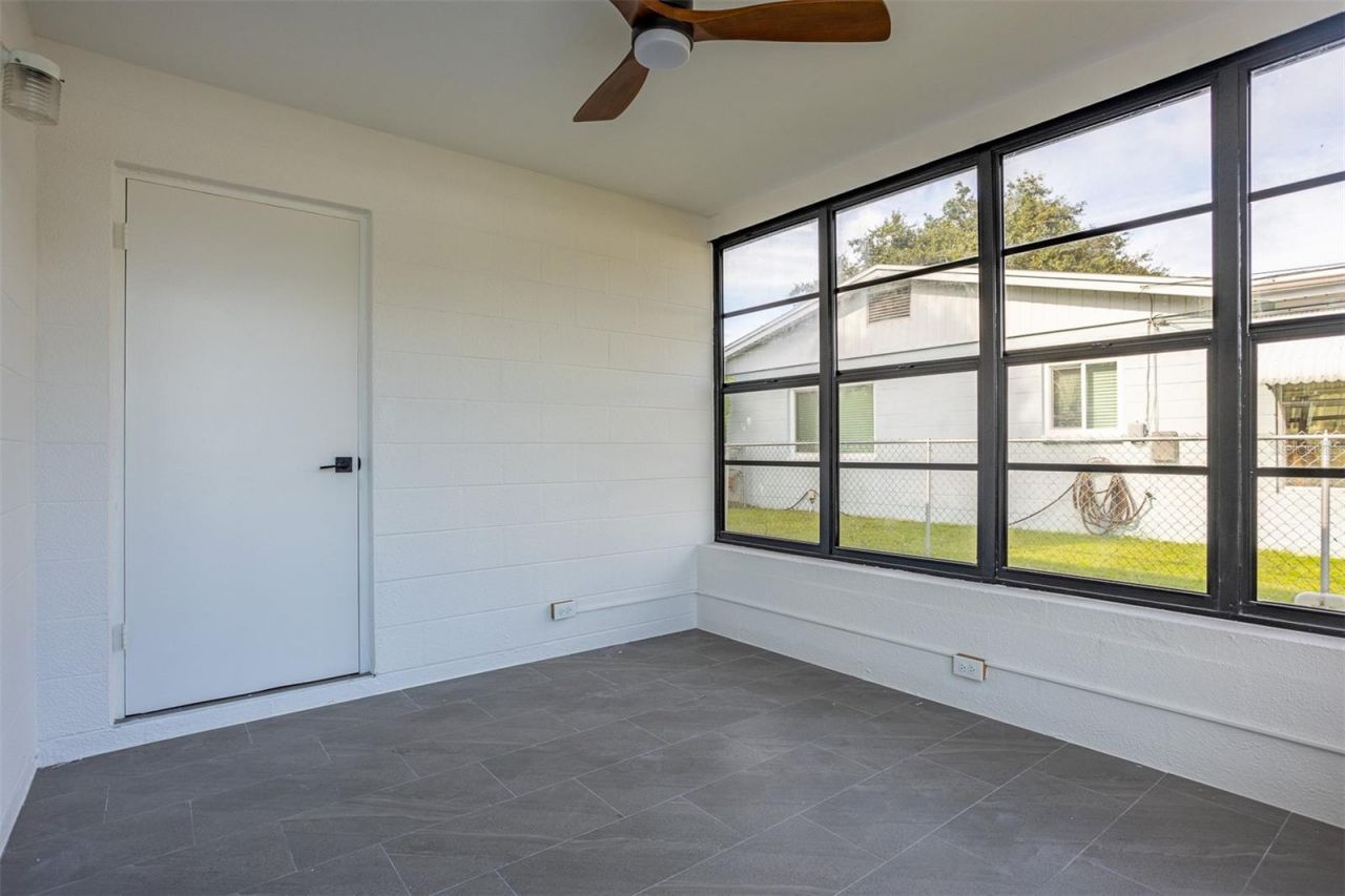 829 89th Avenue N, Saint Petersburg, FL 33702 Photo