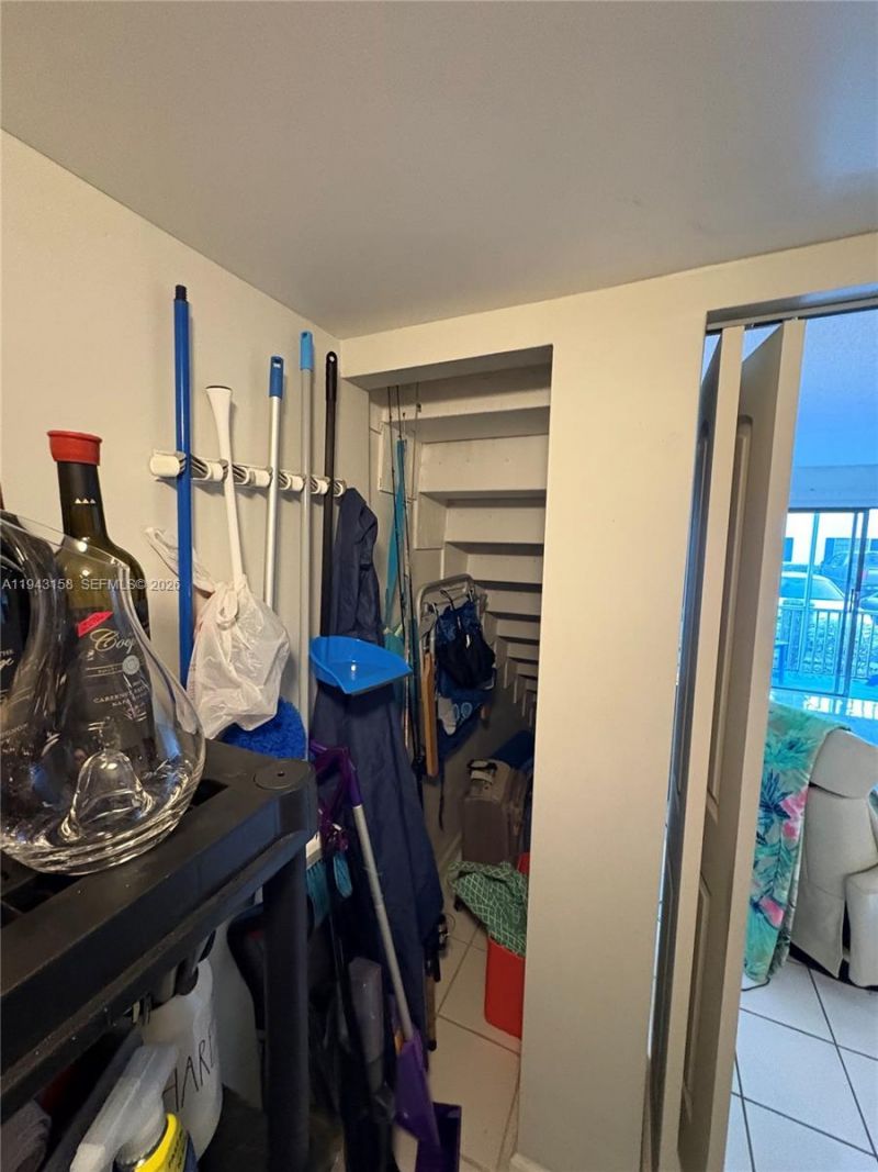 180 Cypress Club Dr , Unit 811, Pompano Beach, FL 33060 Photo