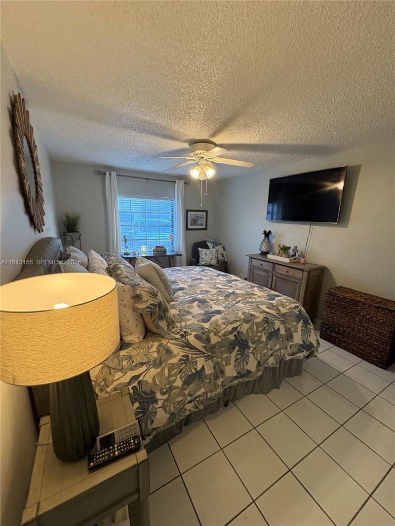 180 Cypress Club Dr , Unit 811, Pompano Beach, FL 33060 Photo