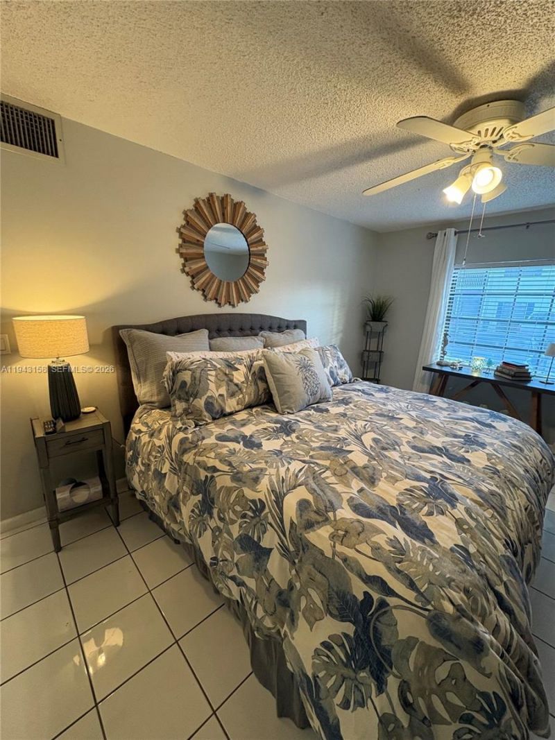 180 Cypress Club Dr , Unit 811, Pompano Beach, FL 33060 Photo