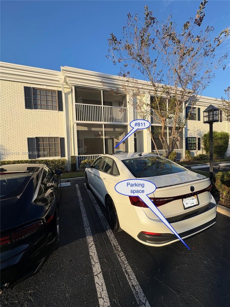 180 Cypress Club Dr , Unit 811, Pompano Beach, FL 33060 Photo
