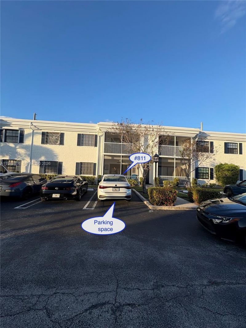 180 Cypress Club Dr , Unit 811, Pompano Beach, FL 33060 Photo