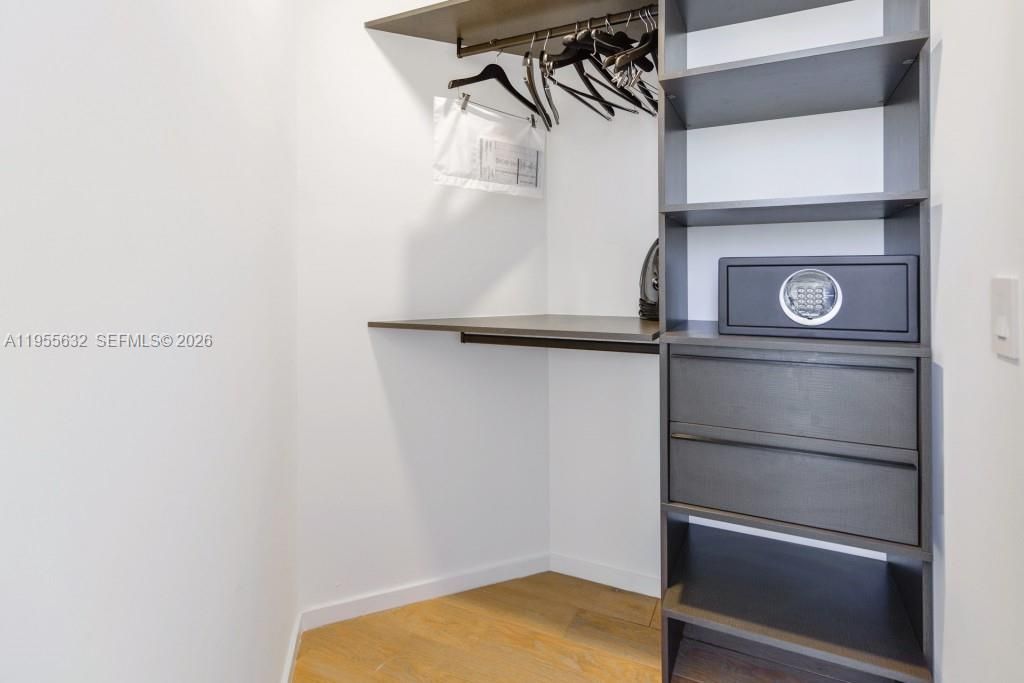 398 NE 5th St, Unit 2314, Miami, FL 33132 Photo