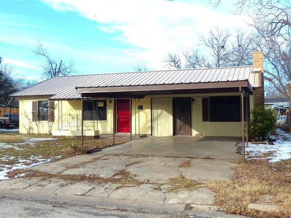 1922 S Pine, Brady, TX 76825