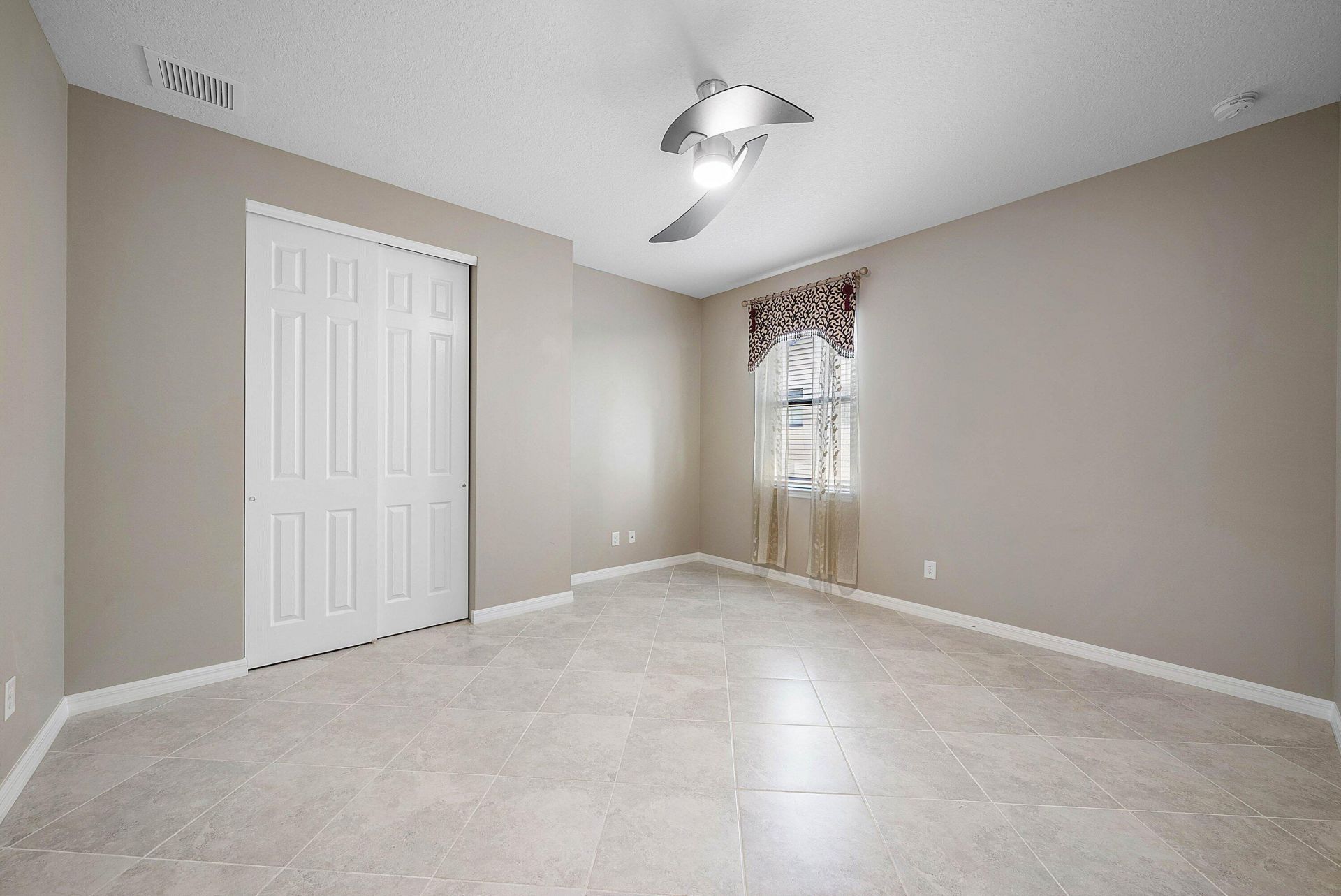 194 SE Courances Drive, Port Saint Lucie, FL 34984 Photo