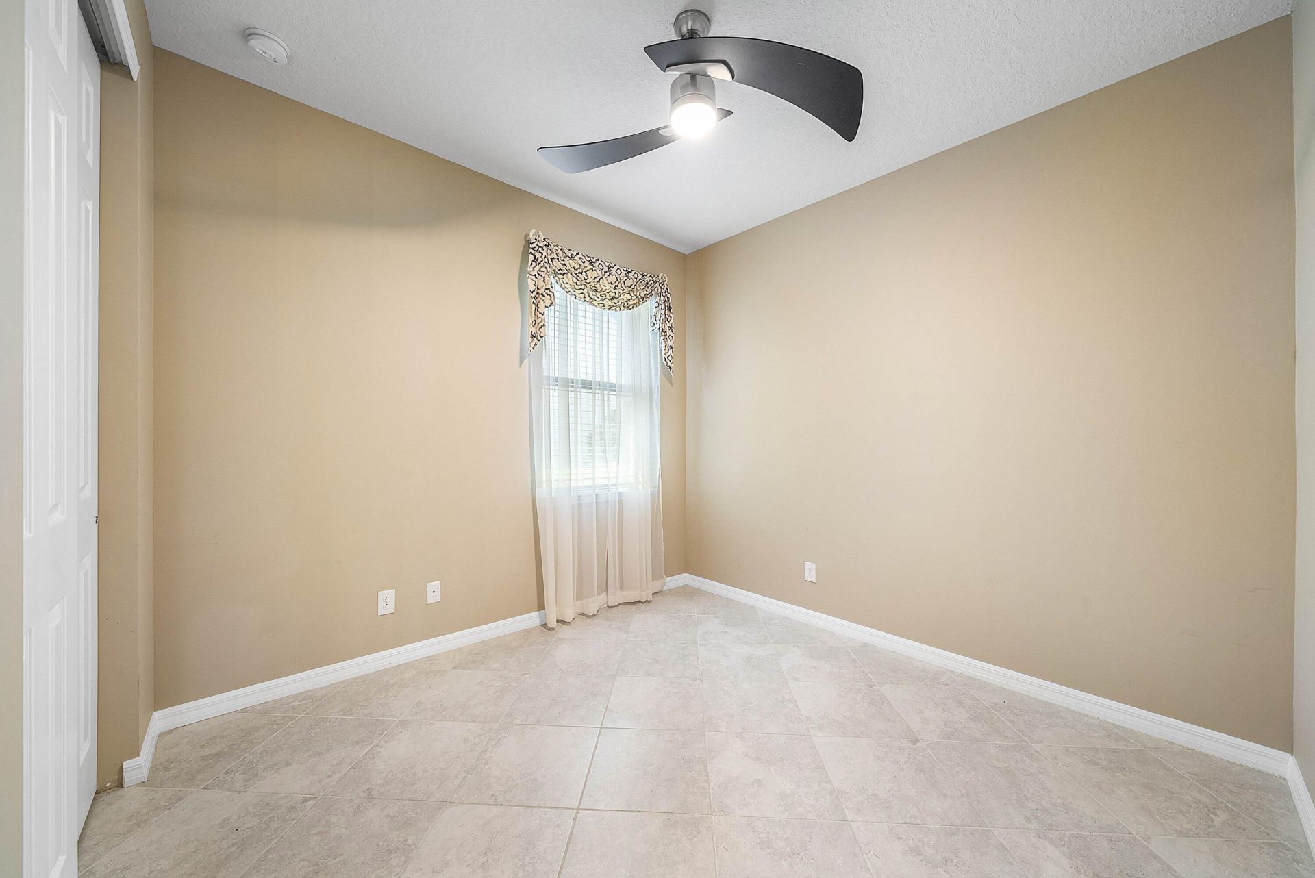 194 SE Courances Drive, Port Saint Lucie, FL 34984 Photo