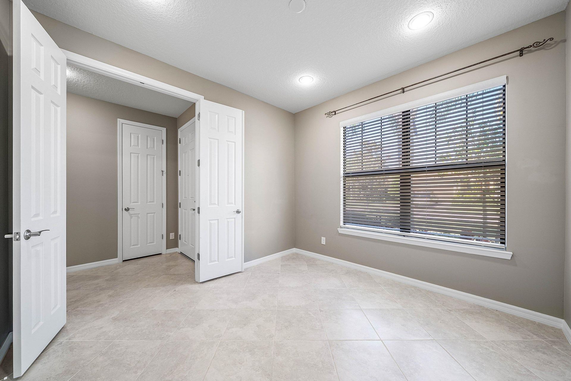 194 SE Courances Drive, Port Saint Lucie, FL 34984 Photo