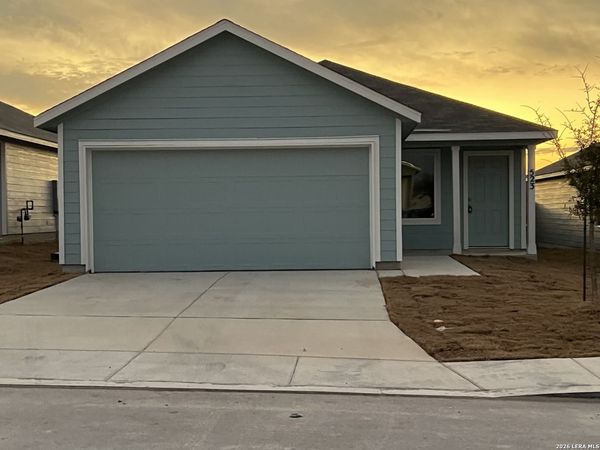 523 Layne Overlook, San Antonio, TX 78253