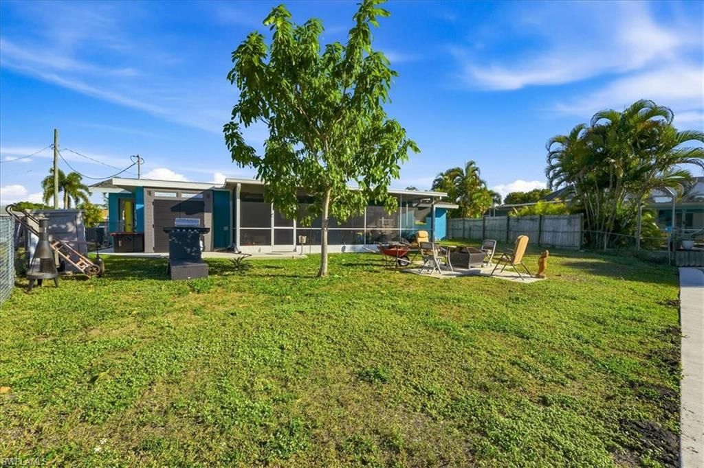 4311 S Pacific Cir, North Fort Myers, FL 33903 Photo