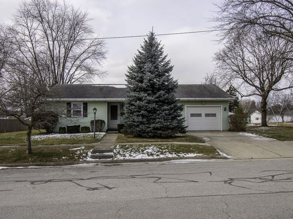 505 Van Buren Street, Wapakoneta, OH 45895