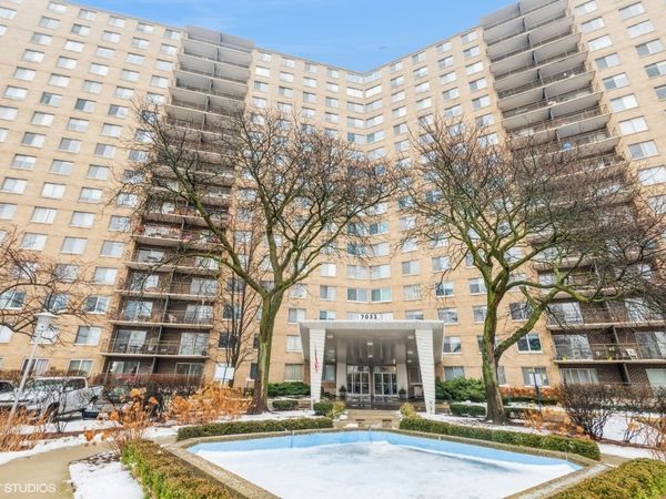 Unit 902, Chicago, IL 60645