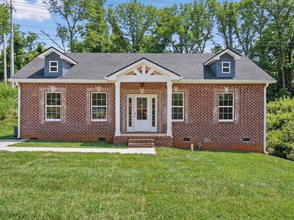 613 Hill Road , Clarksville, TN 37043