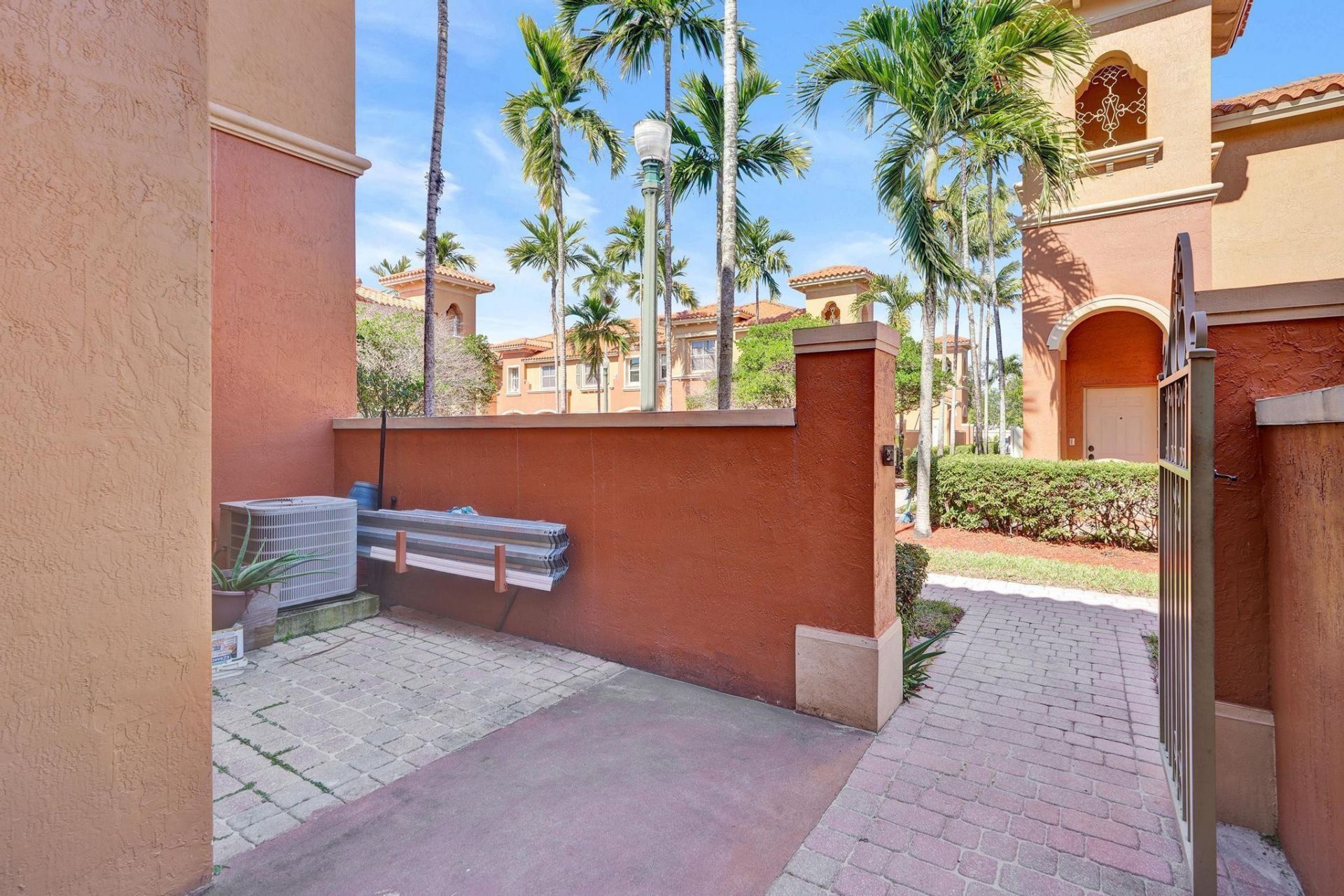 2315 Clipper Place, Fort Lauderdale, FL 33312 Photo