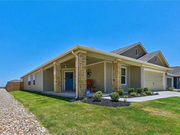 401 Cassandra DR, Hutto, TX 78634