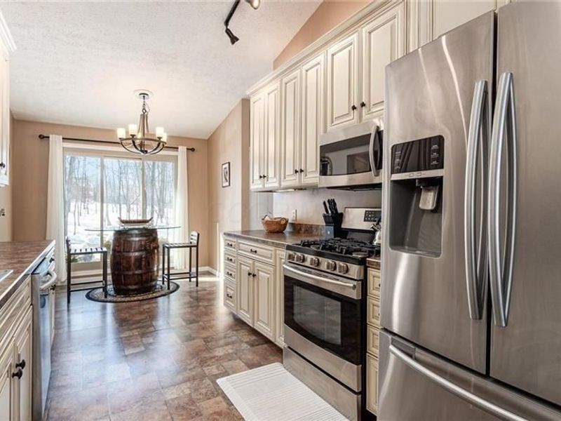 2955 Tarkman Drive, Nashport, OH 43830 Photo 9