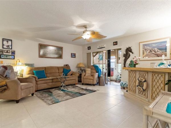 452 N Laurel Dr, Unit 1503, Margate, FL 33063