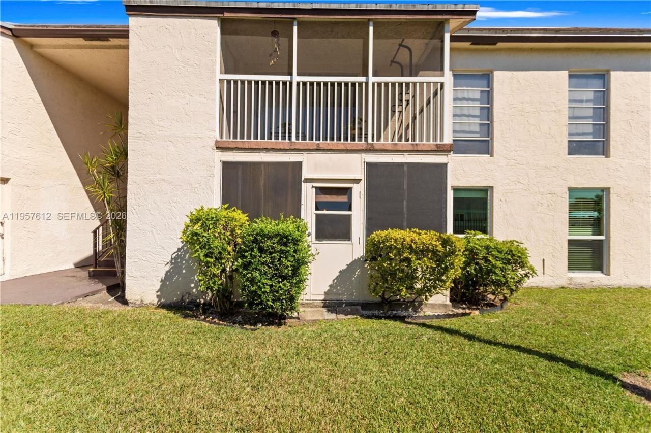 452 N Laurel Dr, Unit 1503, Margate, FL 33063 Photo