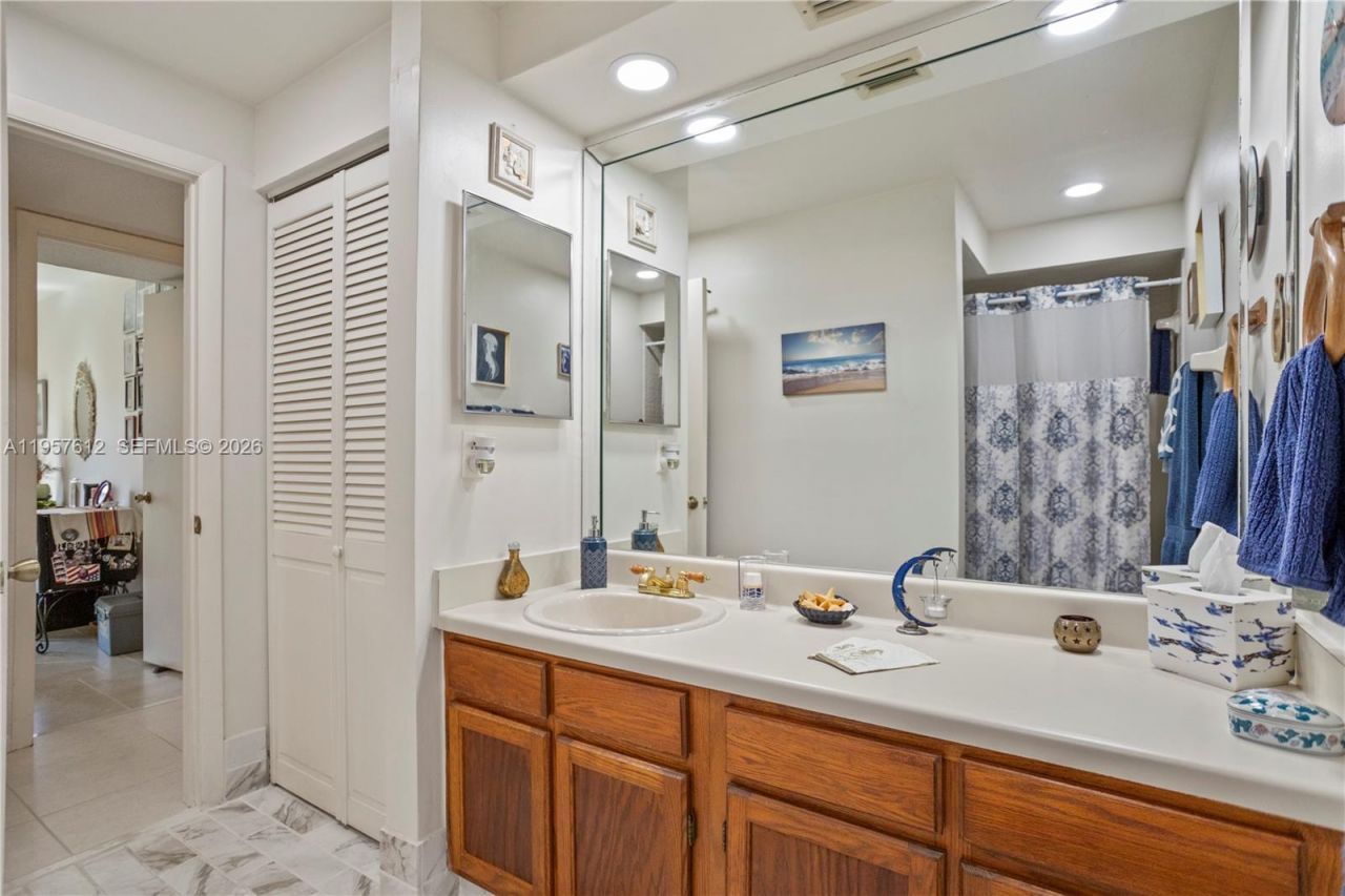 452 N Laurel Dr, Unit 1503, Margate, FL 33063 Photo