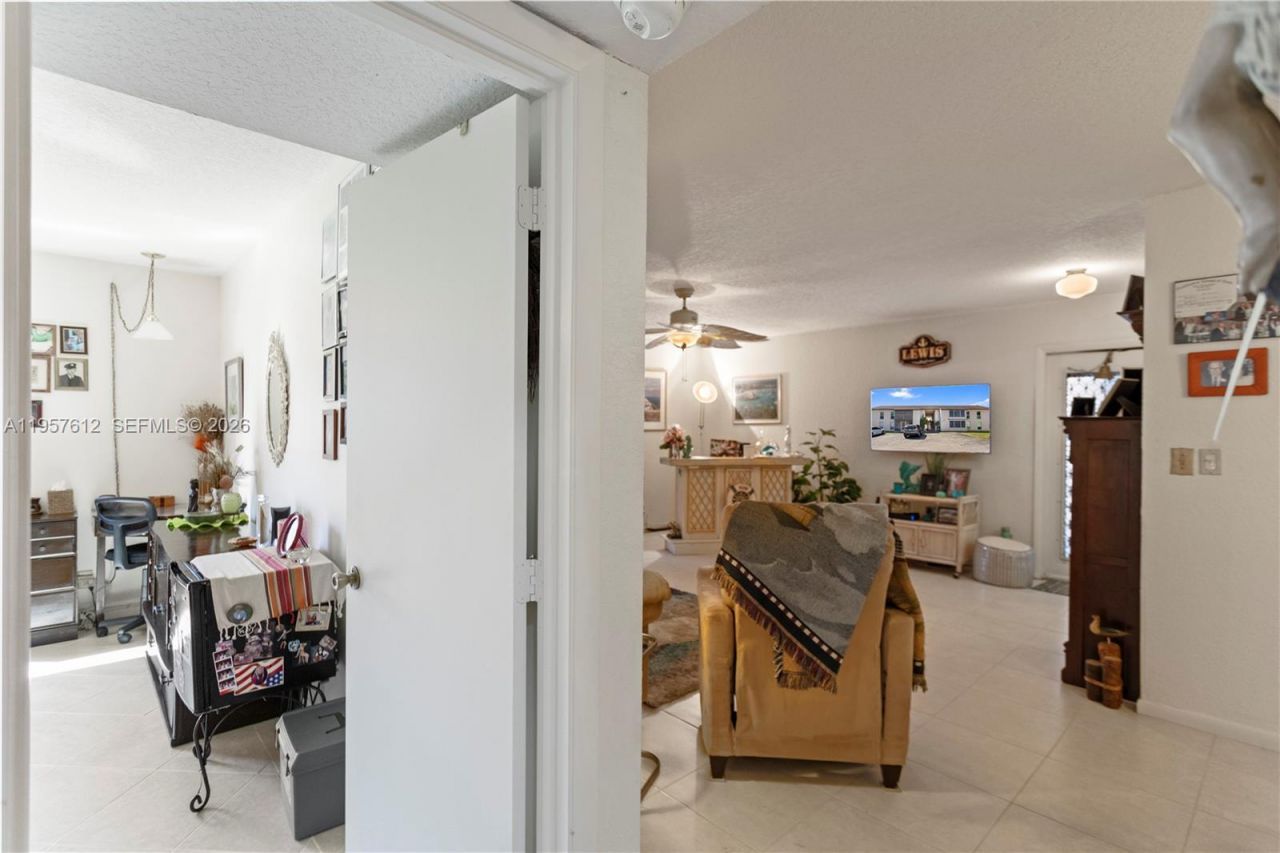 452 N Laurel Dr, Unit 1503, Margate, FL 33063 Photo