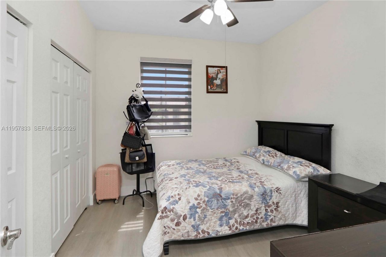 10628 W 33rd Way, Hialeah, FL 33018 Photo