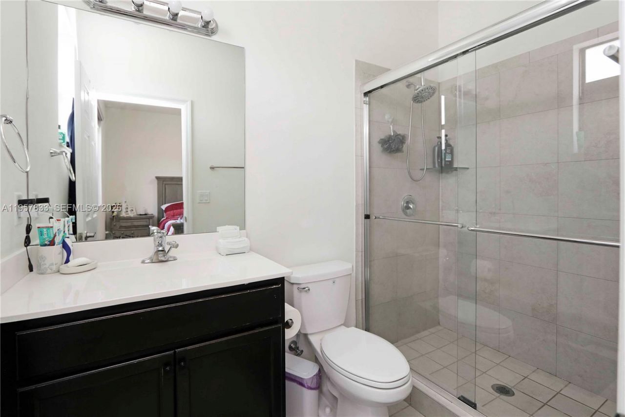 10628 W 33rd Way, Hialeah, FL 33018 Photo