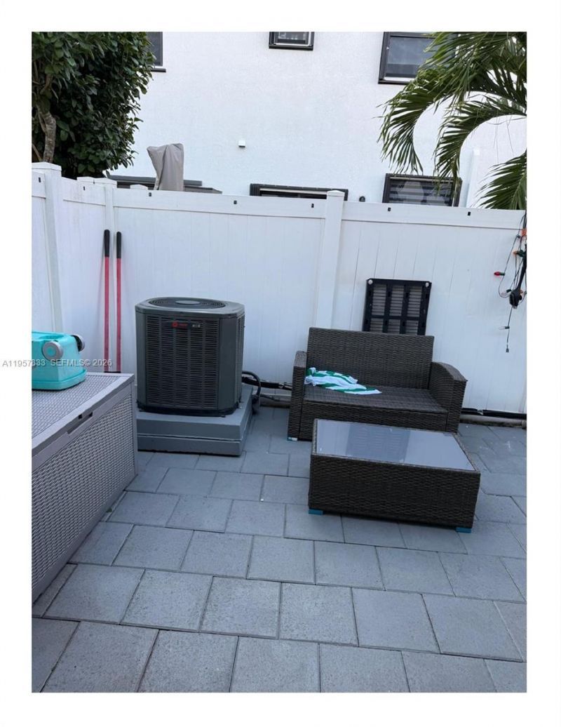 10628 W 33rd Way , Hialeah, FL 33018 Photo