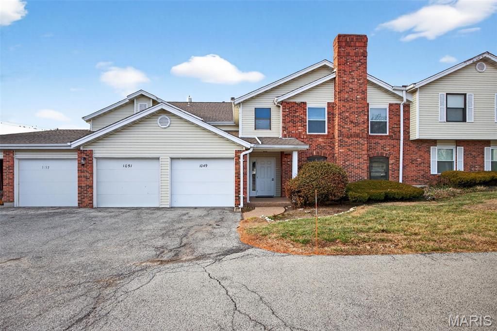 1051 Windstream Drive, Saint Peters, MO 63376 Main Photo