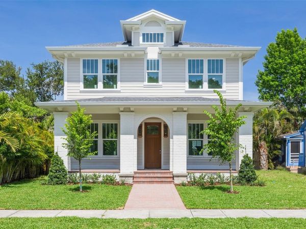 2011 10TH STREET N, ST PETERSBURG, FL 33704