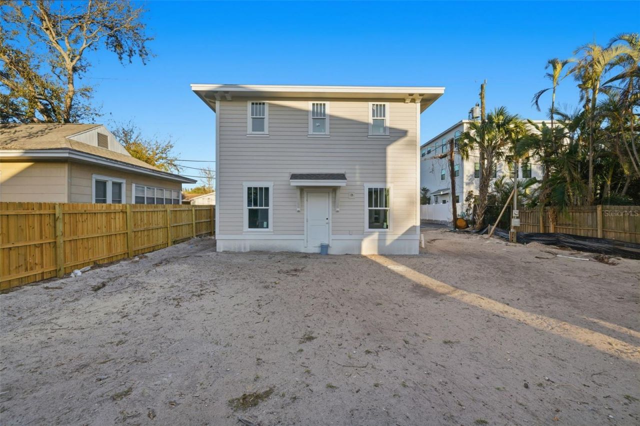 2011 10th Street N, Saint Petersburg, FL 33701 Photo