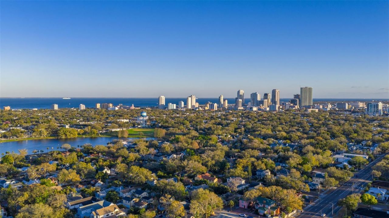 2011 10th Street N, Saint Petersburg, FL 33701 Photo