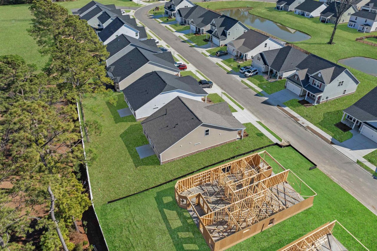 2491 Campton Loop Photo 33