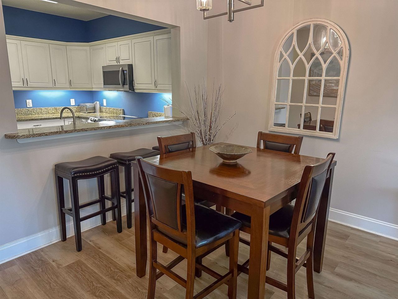 824 Castleford Circle Photo 16