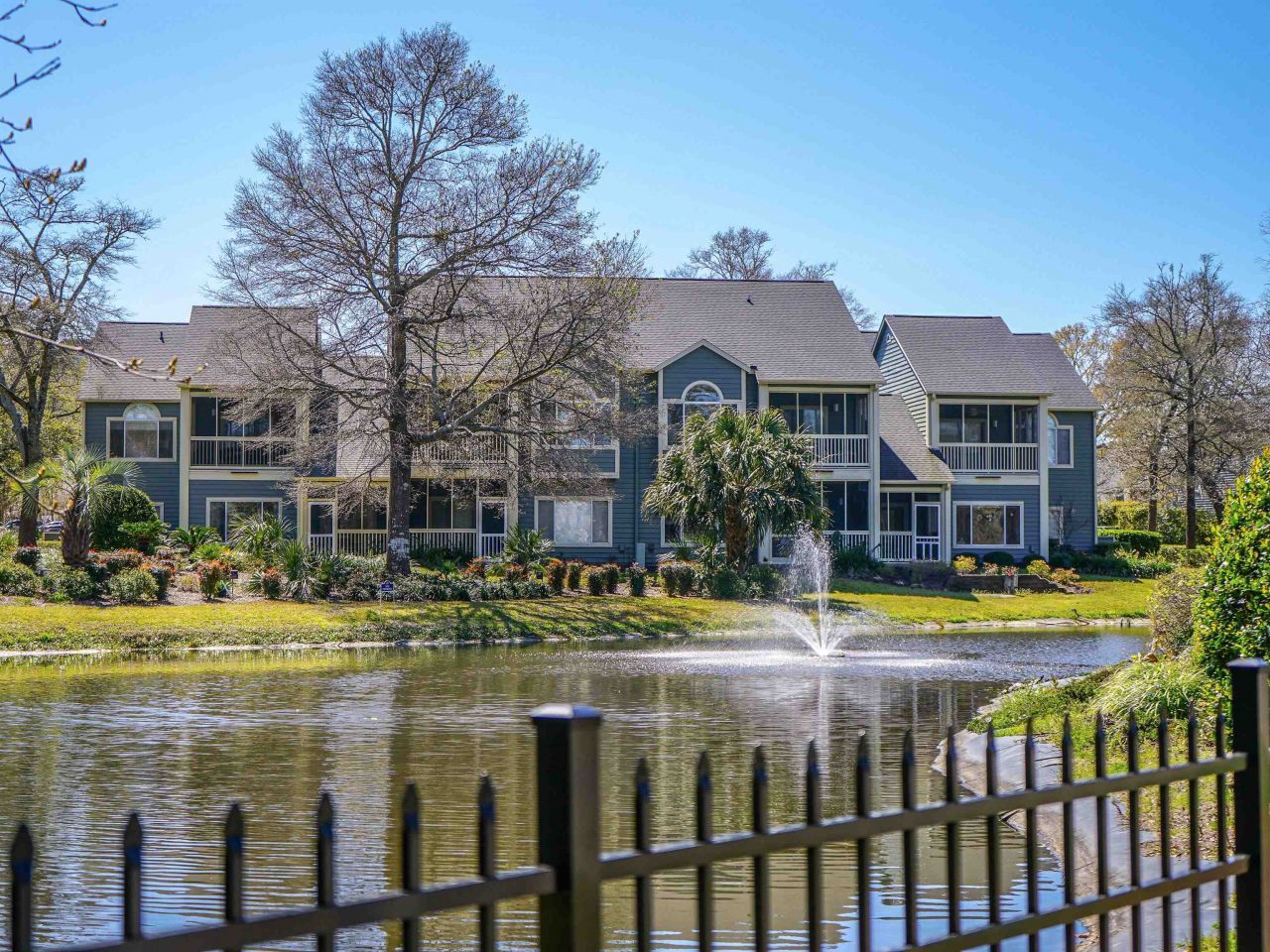 824 Castleford Circle Photo 31