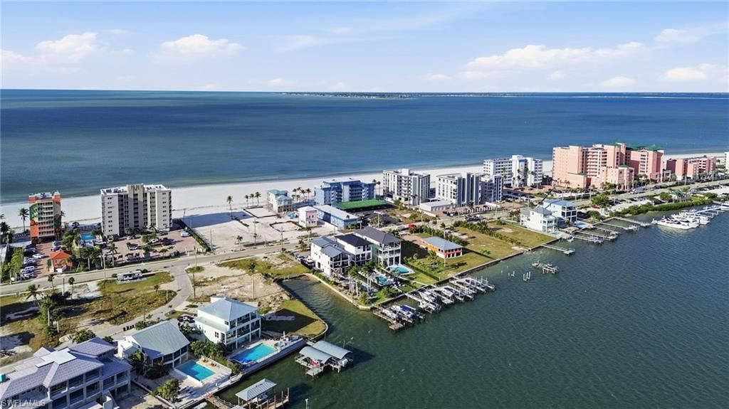 475 Estero Blvd, Fort Myers Beach, FL 33931 Photo