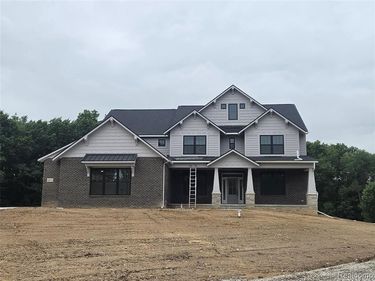 60671 TOWN SQUARE Street, Lyon Twp, MI 48165