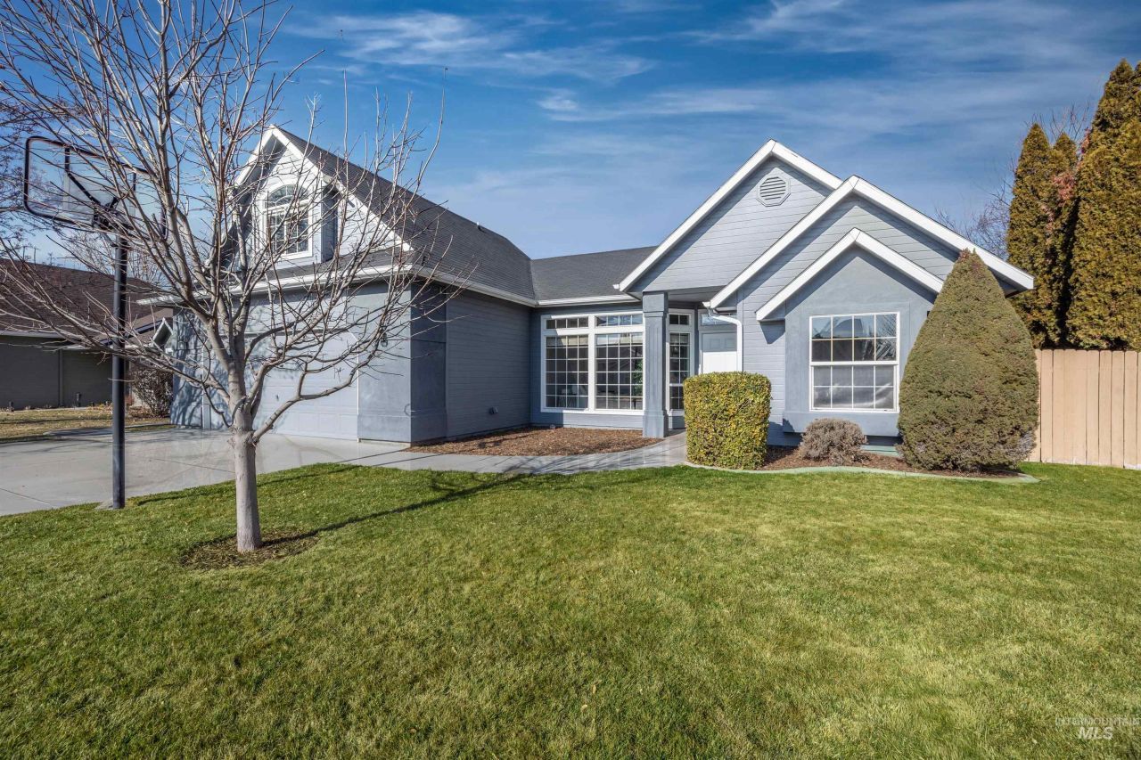 4122 E Roan Meadow, Nampa, ID 83687 Main Photo