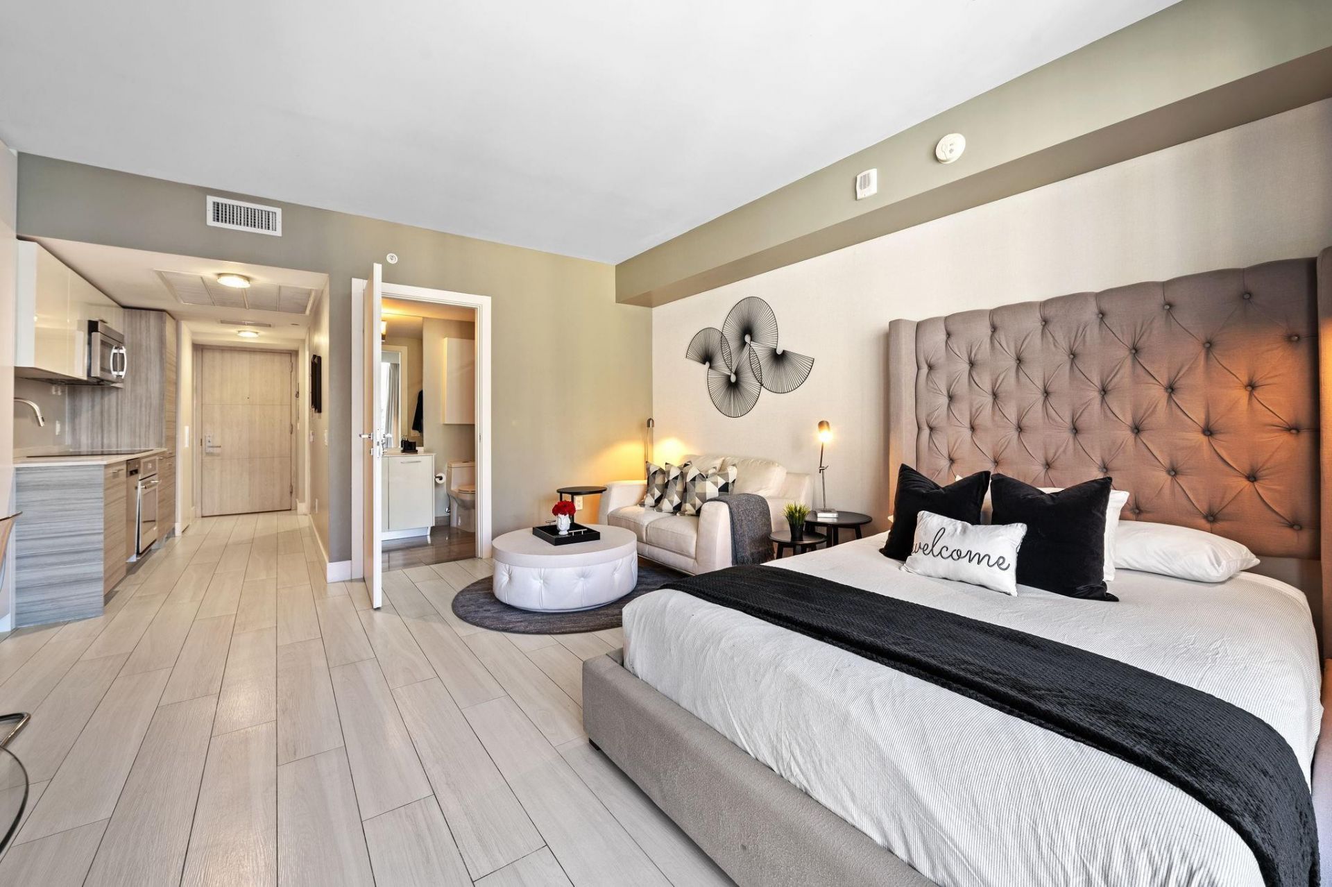 1300 Brickell Bay Drive, Unit 2600, Miami, FL 33131 Photo