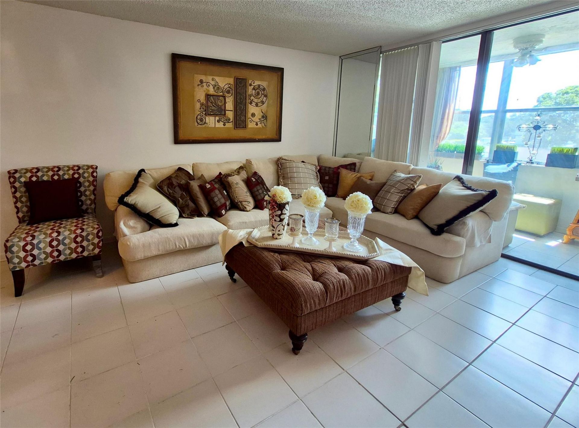2840 Somerset Drive, Unit 208M, Lauderdale Lakes, FL 33311 Photo