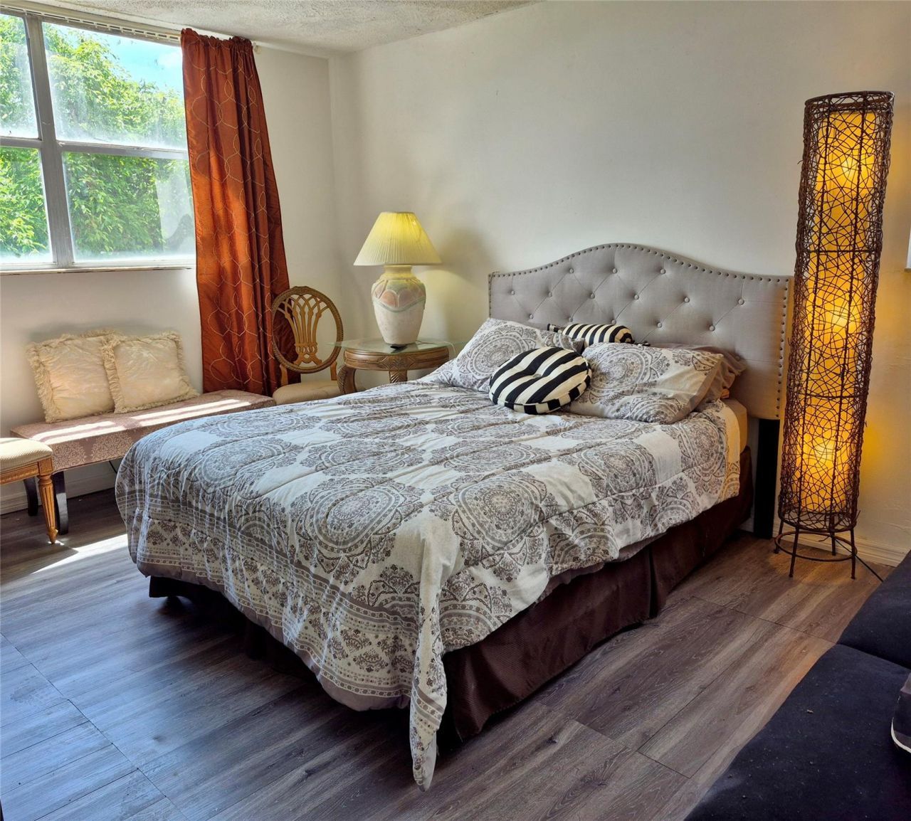 2840 Somerset Drive, Unit 208M, Lauderdale Lakes, FL 33311 Photo