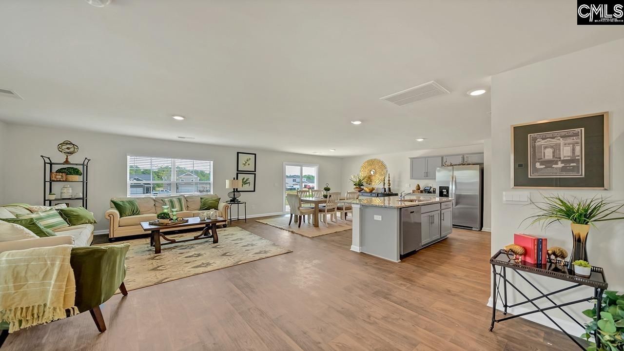 2001 Grovefield Drive Photo 10