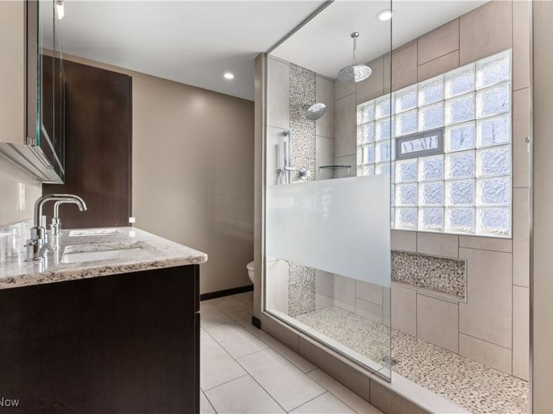 11900 Hoover Avenue NW, Uniontown, OH 44685 Photo 23